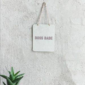 NWT FRANCESCA’S Boss Babe Sign